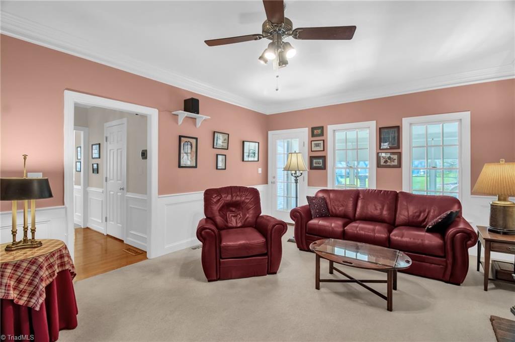 8115 Glengarriff Road