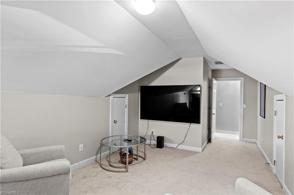 517 Oak Valley Boulevard