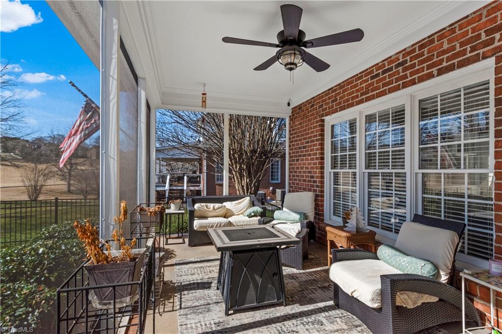 517 Oak Valley Boulevard