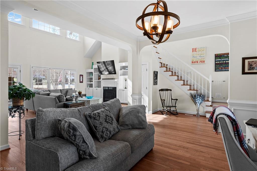 517 Oak Valley Boulevard