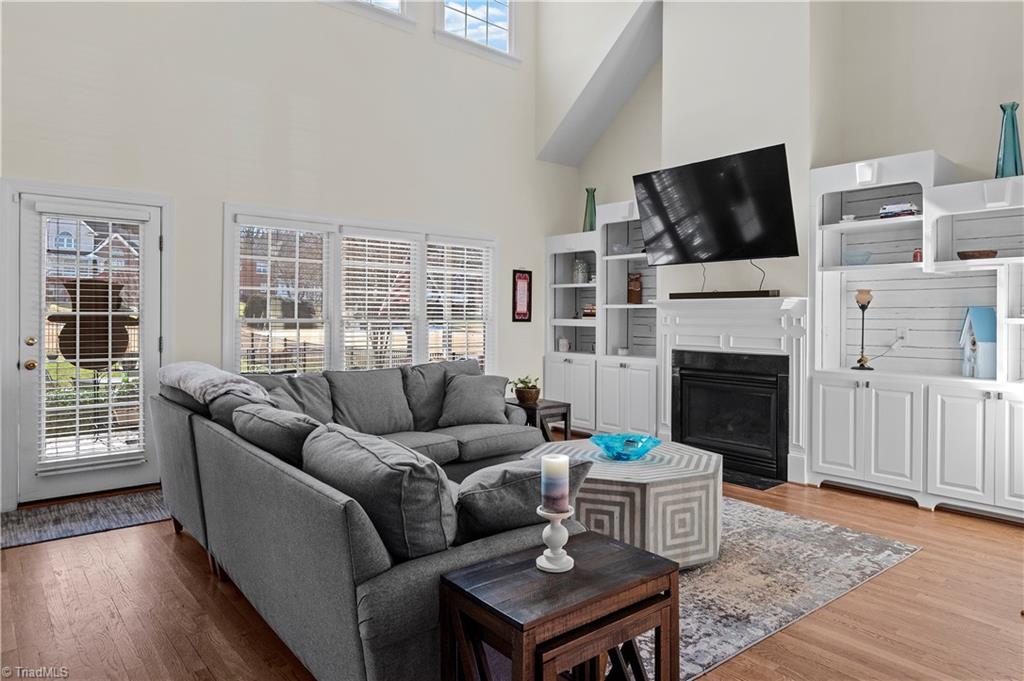 517 Oak Valley Boulevard