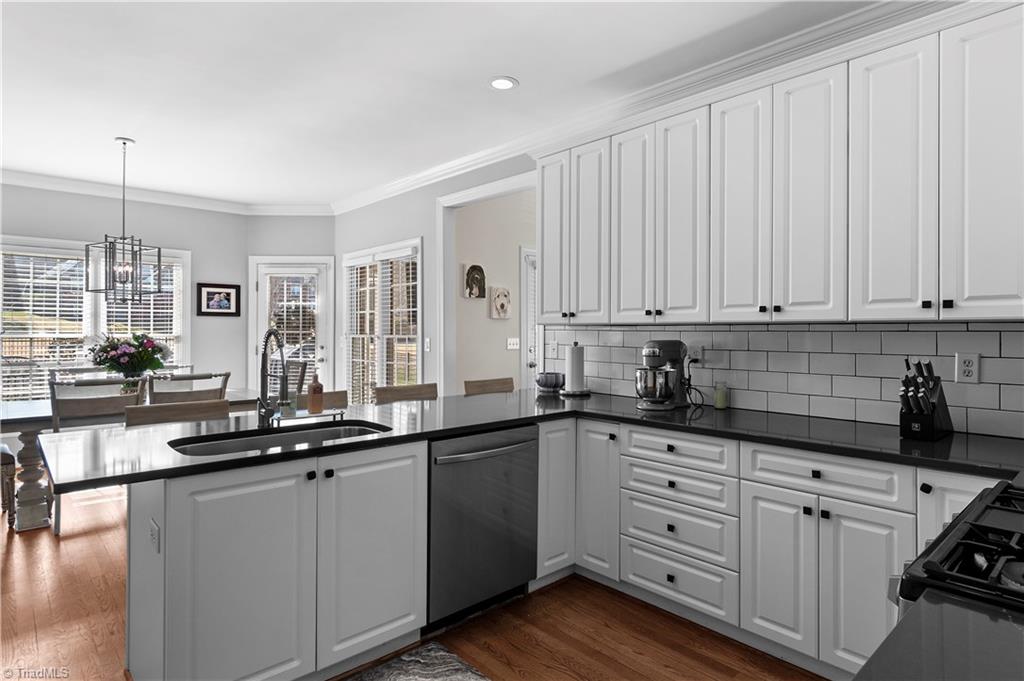 517 Oak Valley Boulevard