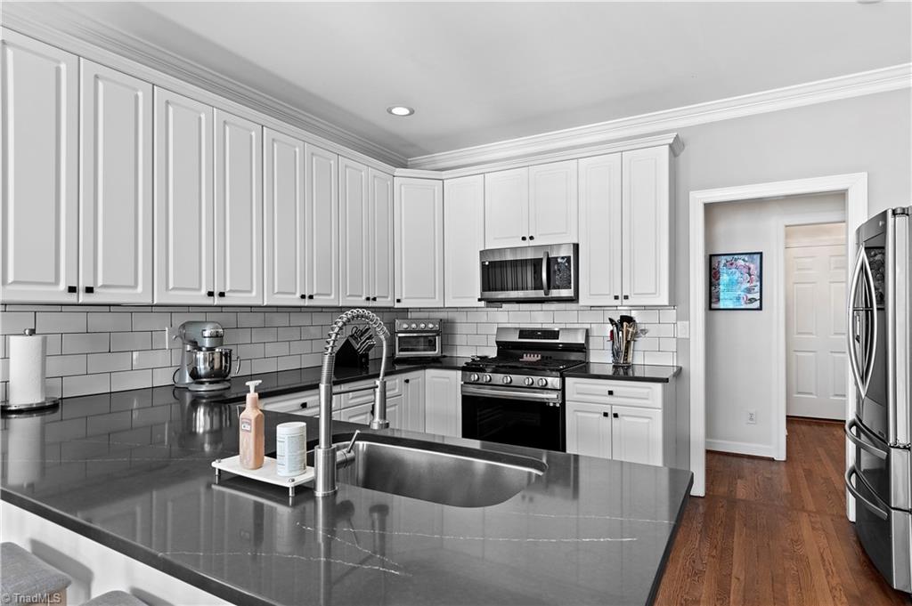 517 Oak Valley Boulevard