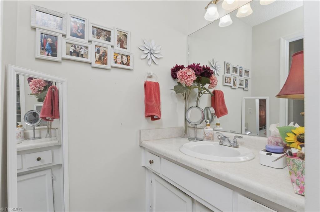 3949 Valley Court # C, Winston-Salem Unit: C