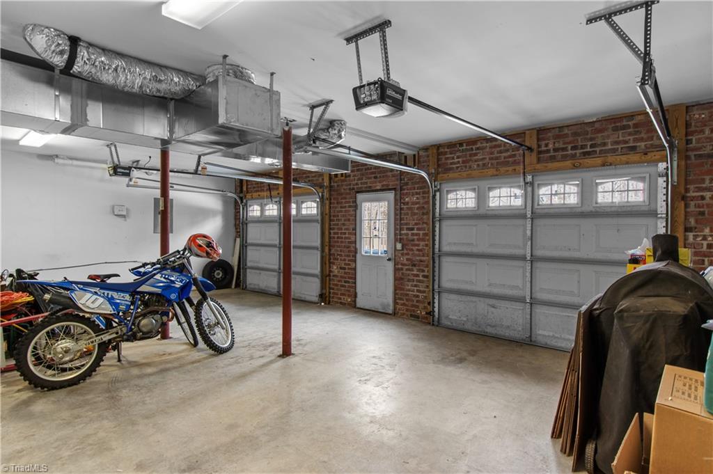 1360 Rosewood Court, Winston-Salem