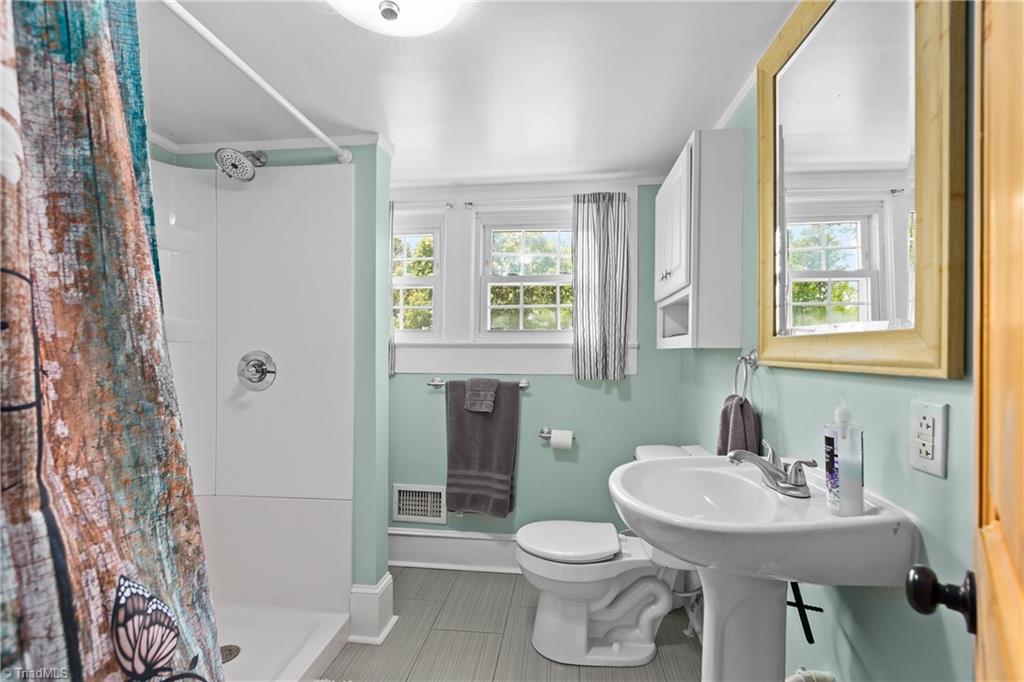340 Fishel Road, Winston-Salem