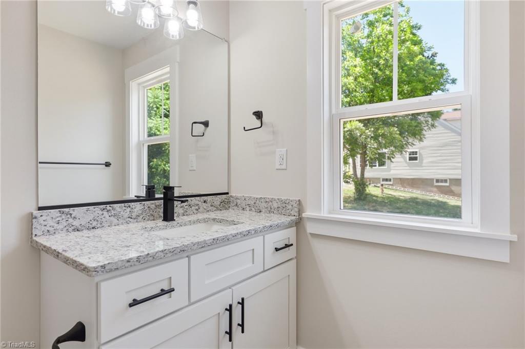 435 Stratton Avenue, Winston-Salem