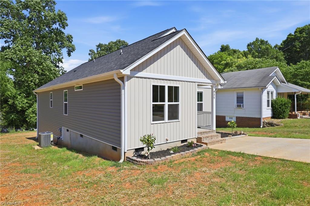435 Stratton Avenue, Winston-Salem