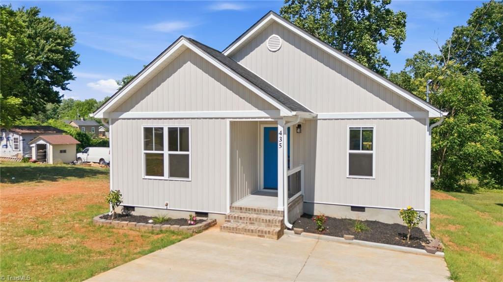 435 Stratton Avenue, Winston-Salem