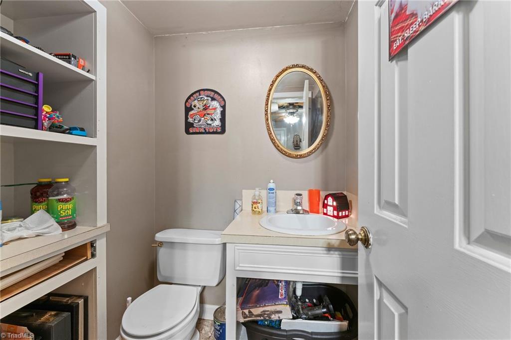 5754 Stanleyville Drive, Winston-Salem