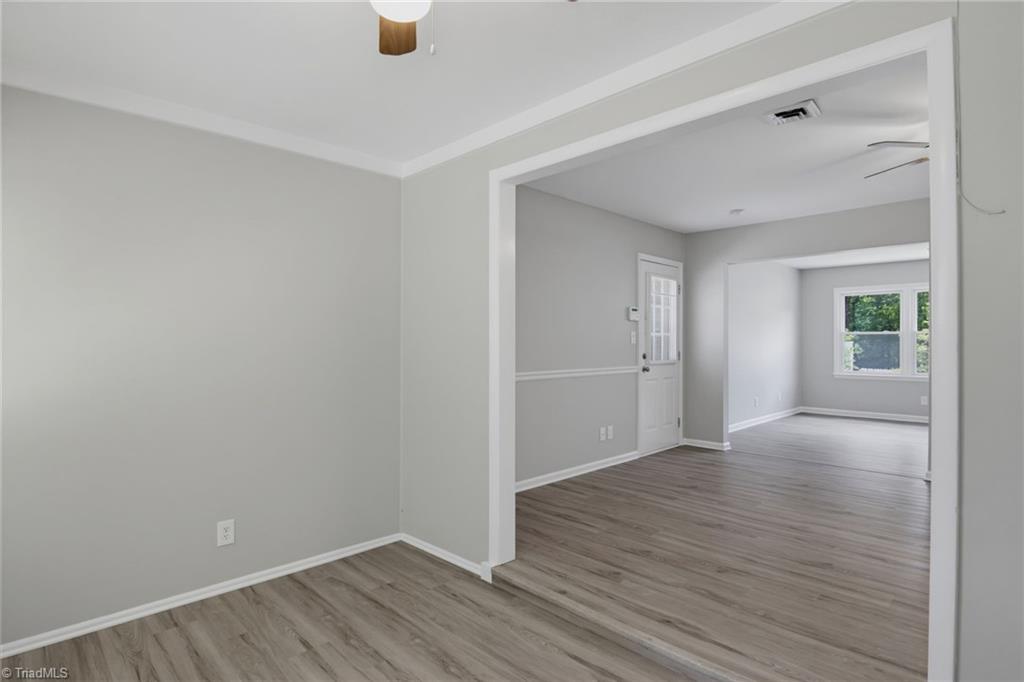905 Camden Court, Winston-Salem