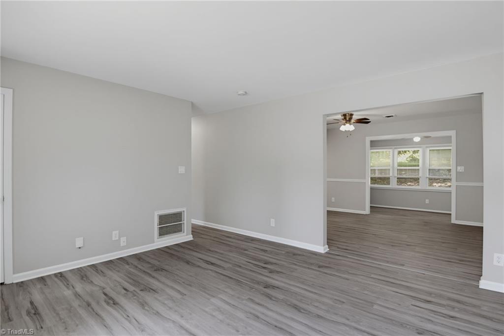 905 Camden Court, Winston-Salem