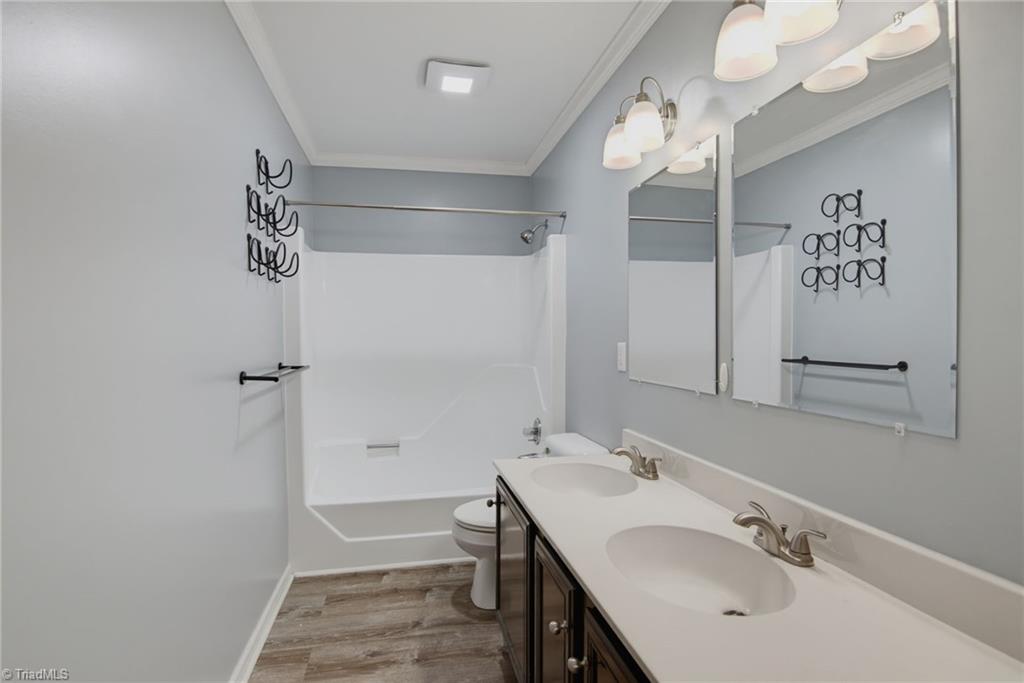3220 Hickory Ridge Drive, Winston-Salem