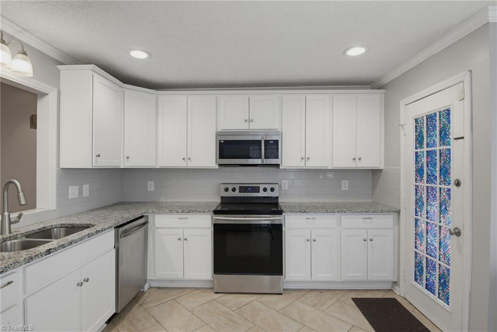 3220 Hickory Ridge Drive, Winston-Salem