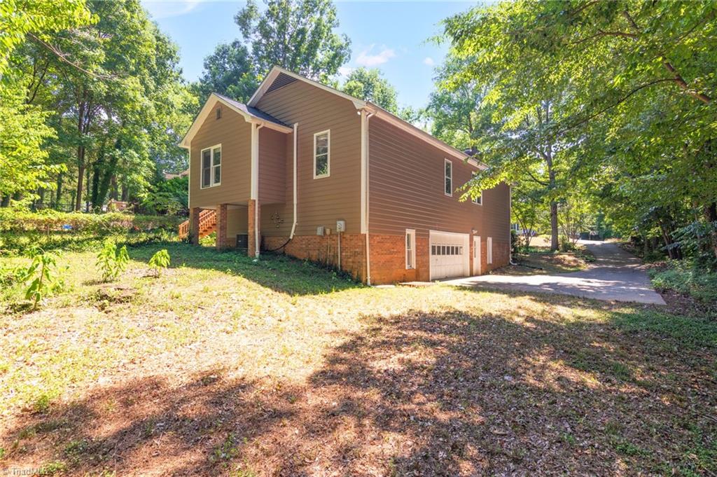 3220 Hickory Ridge Drive, Winston-Salem