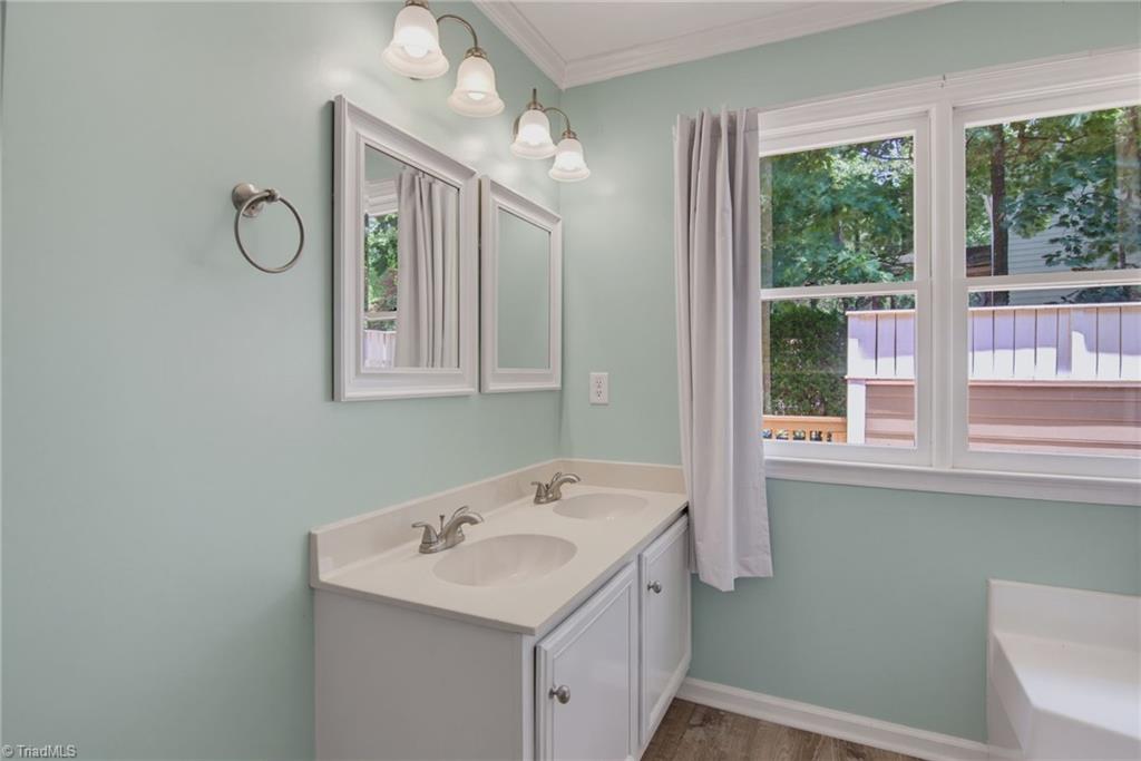 3220 Hickory Ridge Drive, Winston-Salem