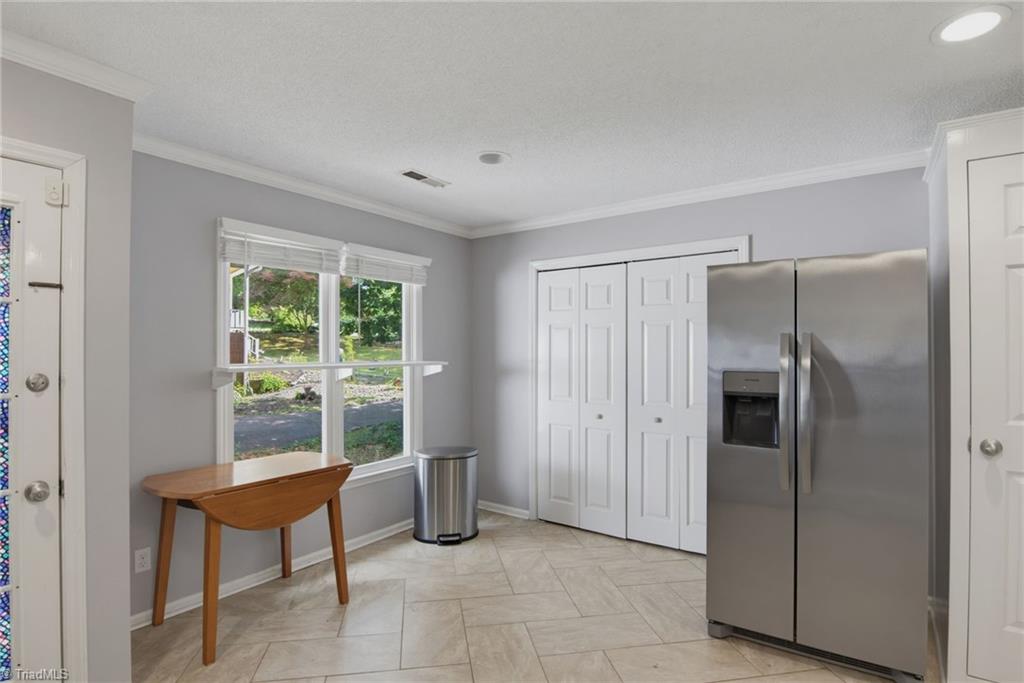 3220 Hickory Ridge Drive, Winston-Salem