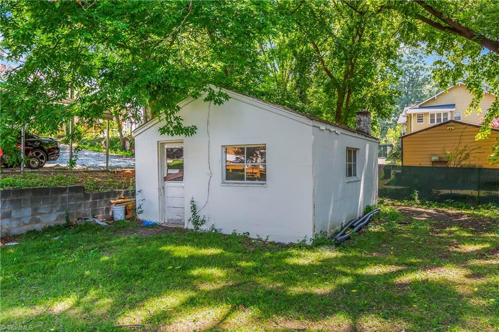 2427 N Patterson Avenue, Winston-Salem