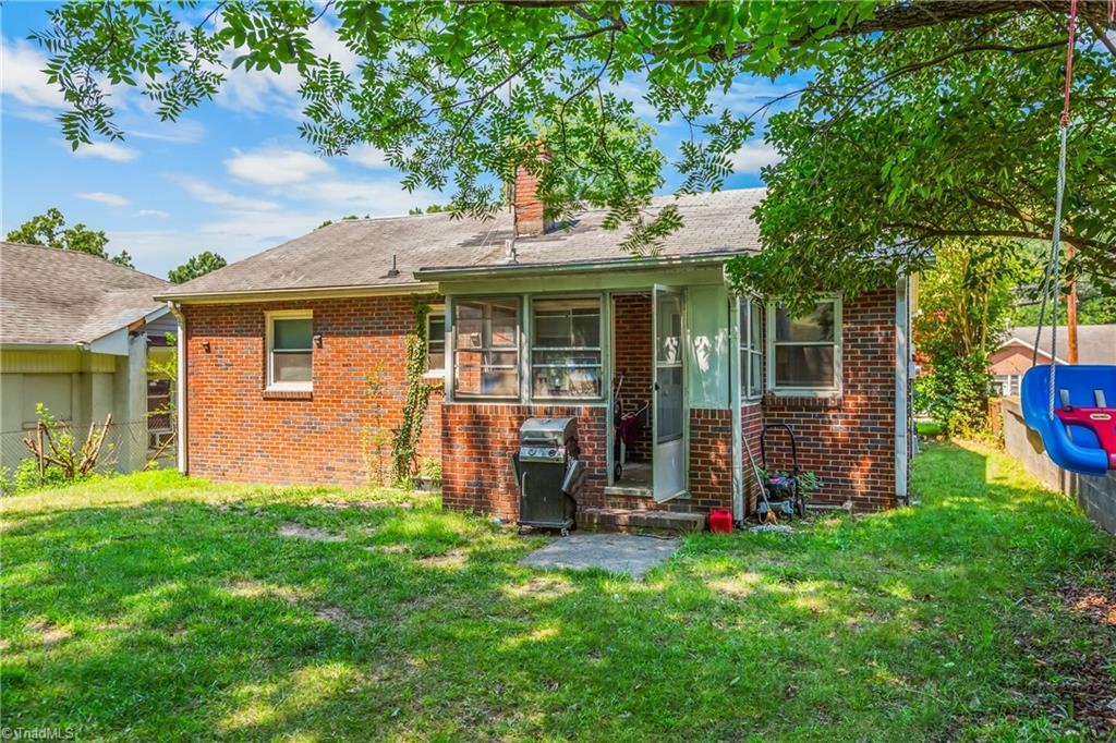 2427 N Patterson Avenue, Winston-Salem