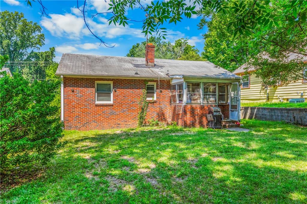 2427 N Patterson Avenue, Winston-Salem