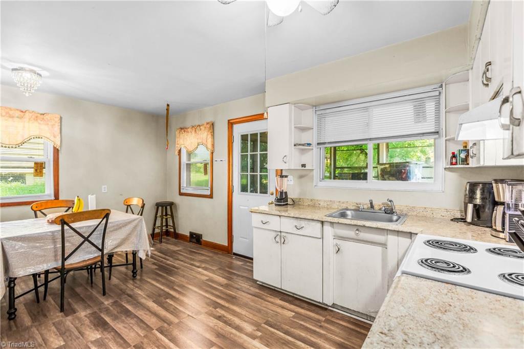 2427 N Patterson Avenue, Winston-Salem