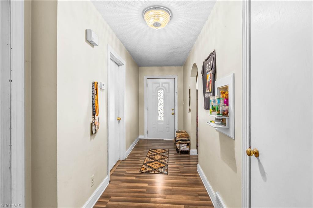 2427 N Patterson Avenue, Winston-Salem