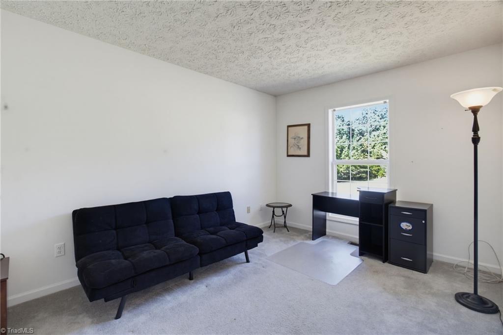 1055 Josephs Lane