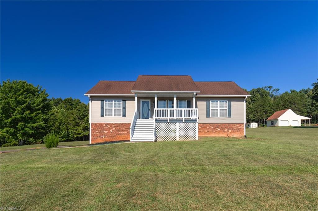 1055 Josephs Lane