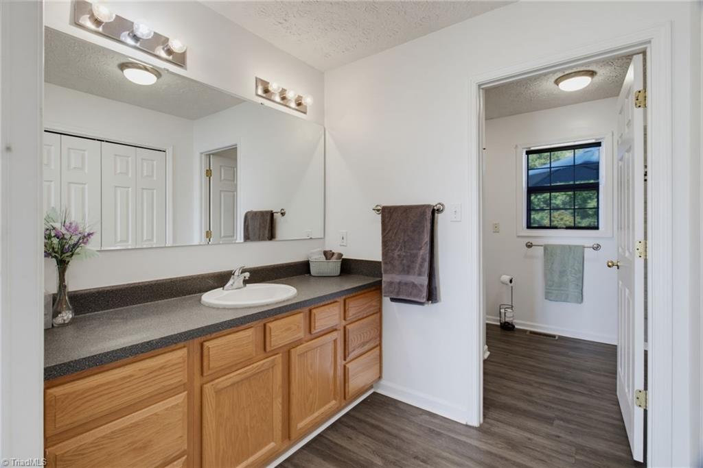 1055 Josephs Lane
