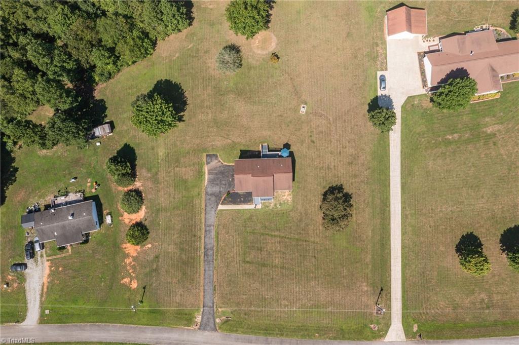 1055 Josephs Lane