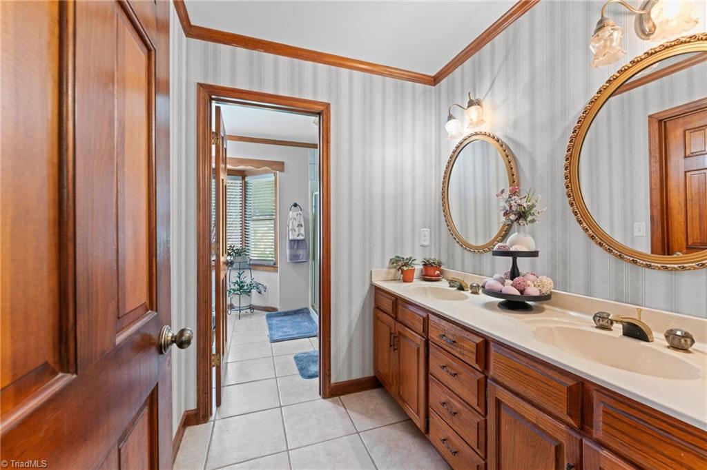 5750 Stanleyville Drive, Winston-Salem