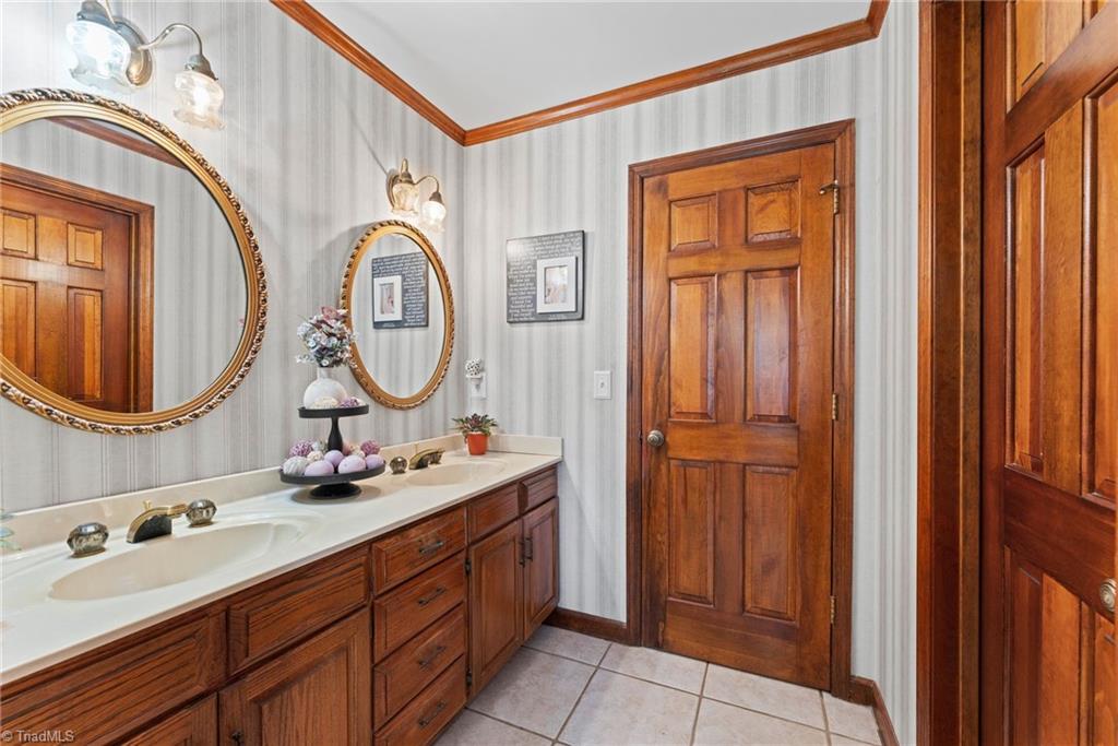5750 Stanleyville Drive, Winston-Salem