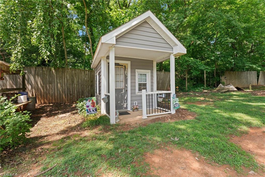 5750 Stanleyville Drive, Winston-Salem