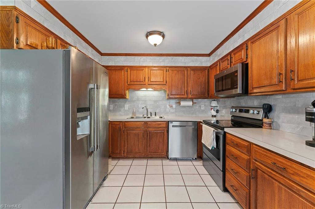 5750 Stanleyville Drive, Winston-Salem