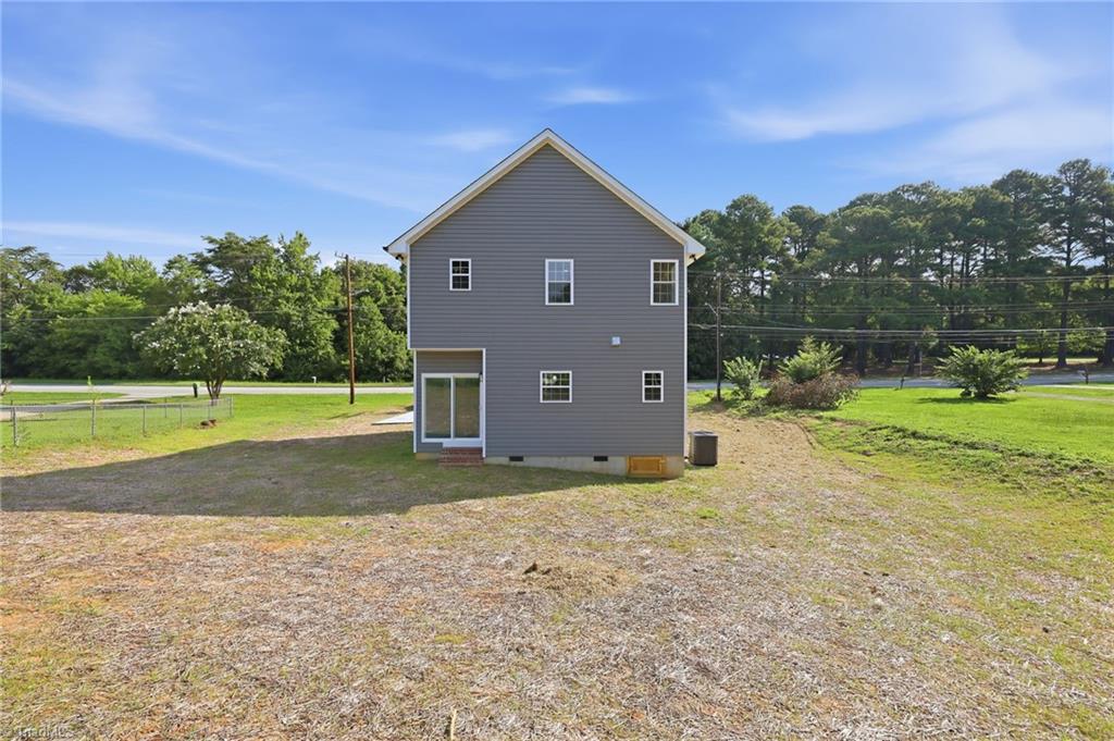 2028 Reynolds Park Road, Winston-Salem