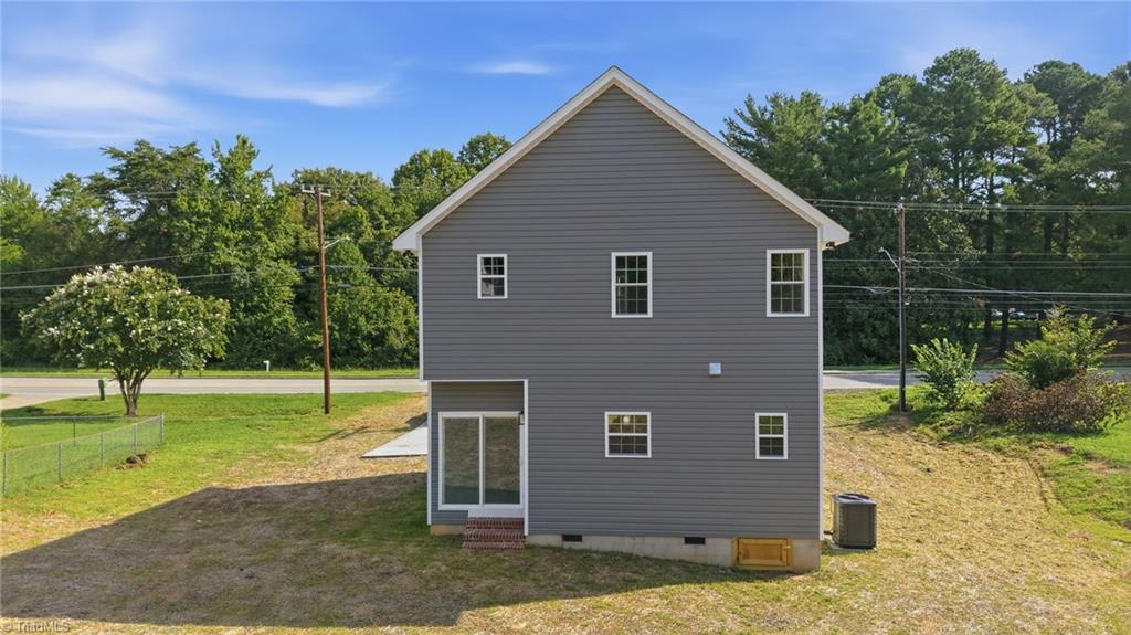 2028 Reynolds Park Road, Winston-Salem