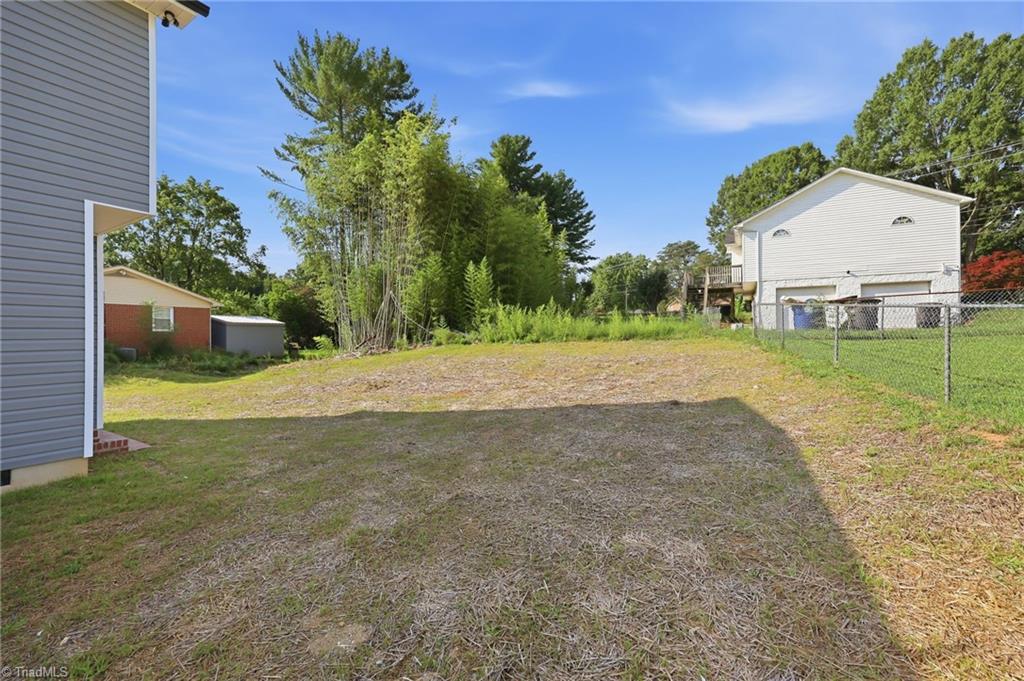 2028 Reynolds Park Road, Winston-Salem