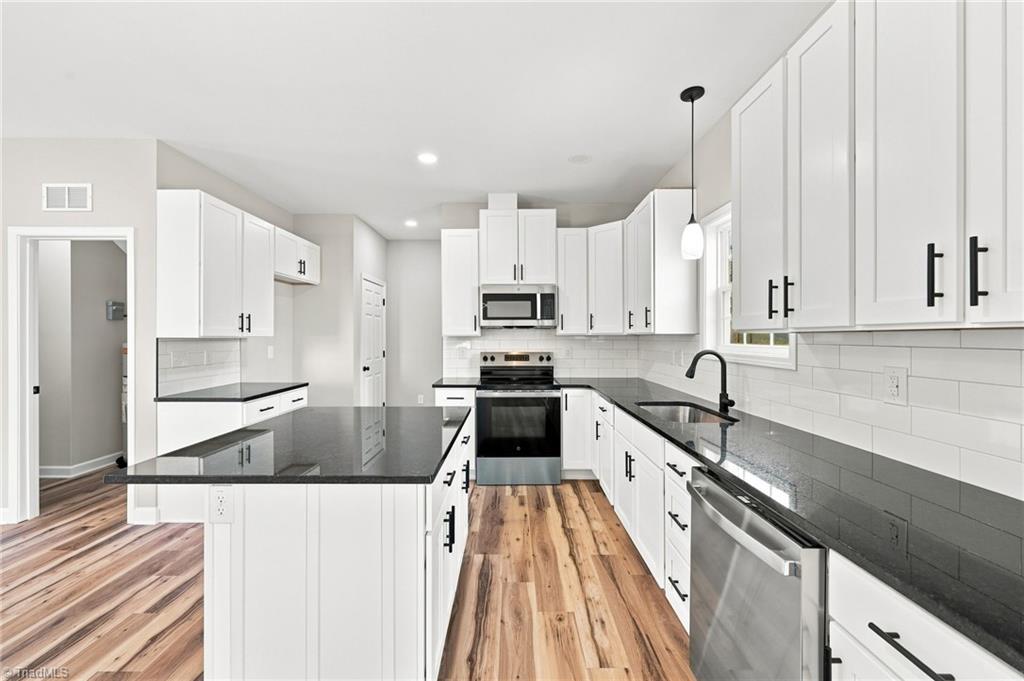 2028 Reynolds Park Road, Winston-Salem