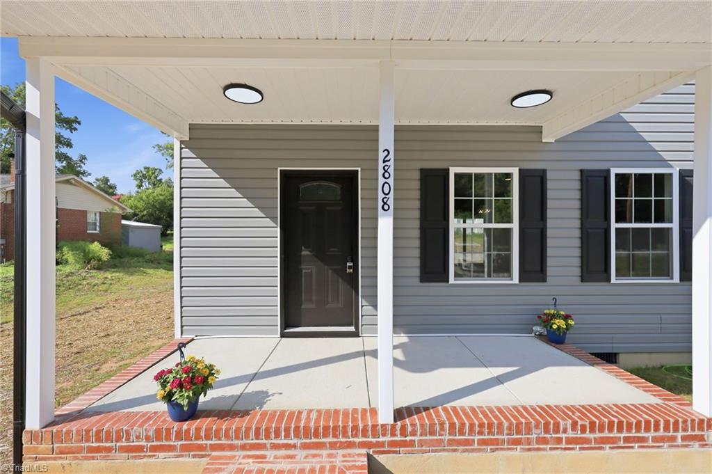 2028 Reynolds Park Road, Winston-Salem