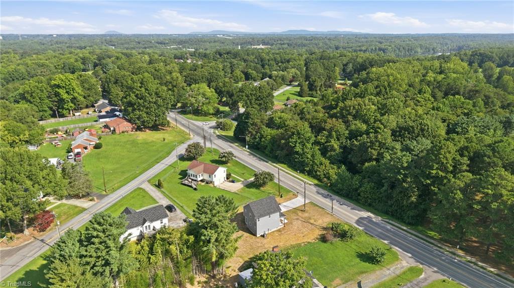 2028 Reynolds Park Road, Winston-Salem