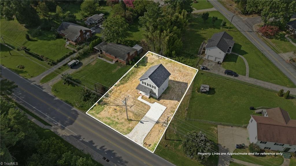 2028 Reynolds Park Road, Winston-Salem