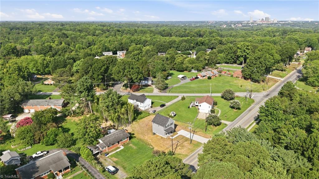 2028 Reynolds Park Road, Winston-Salem