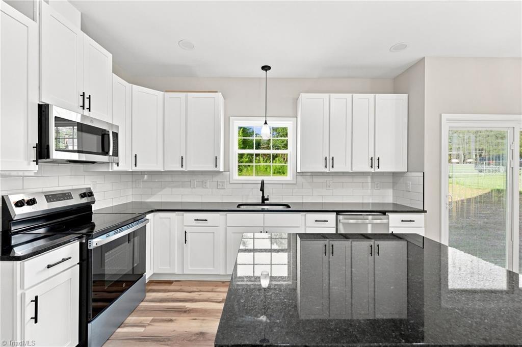 2028 Reynolds Park Road, Winston-Salem