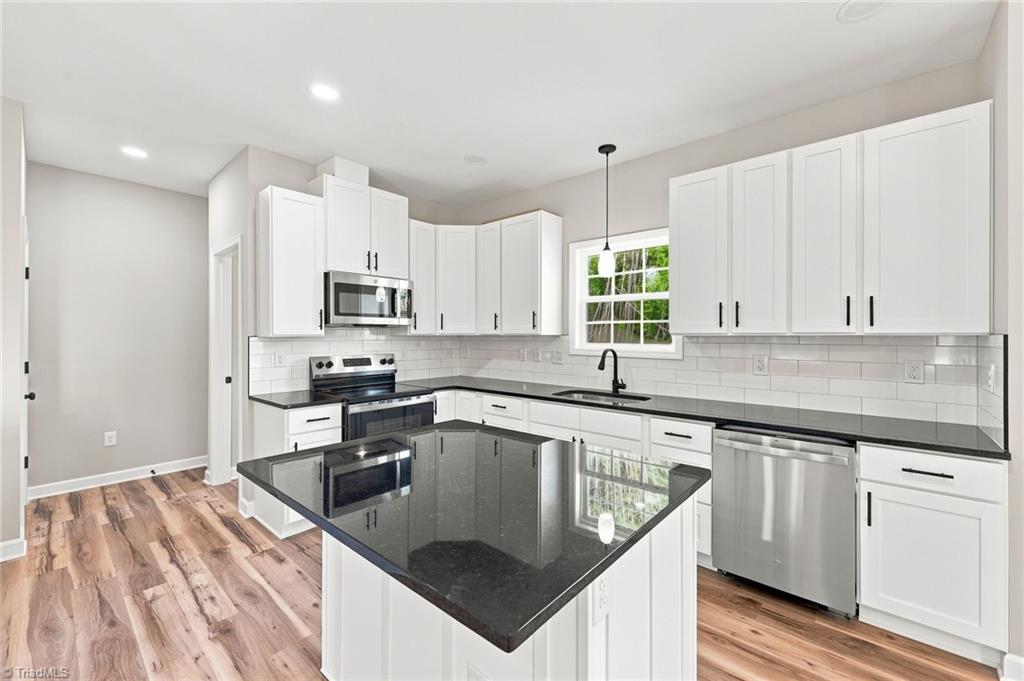 2028 Reynolds Park Road, Winston-Salem