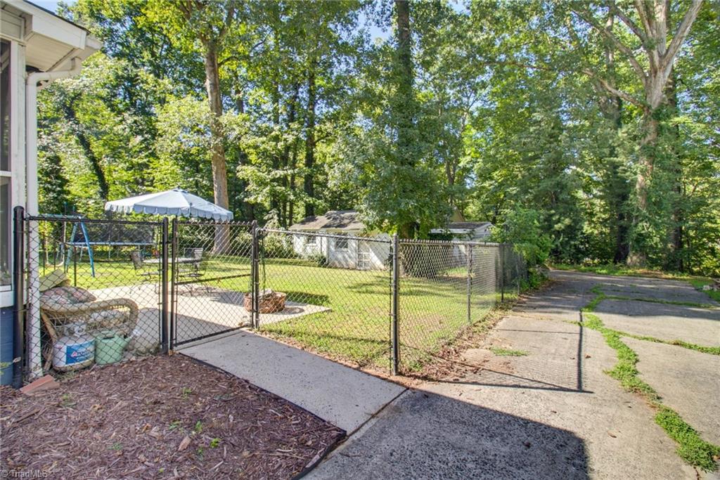 1817 Fairview Boulevard, Winston-Salem