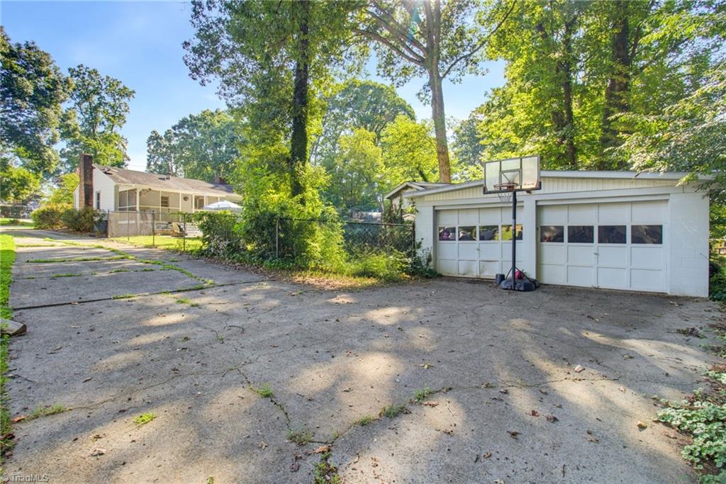 1817 Fairview Boulevard, Winston-Salem