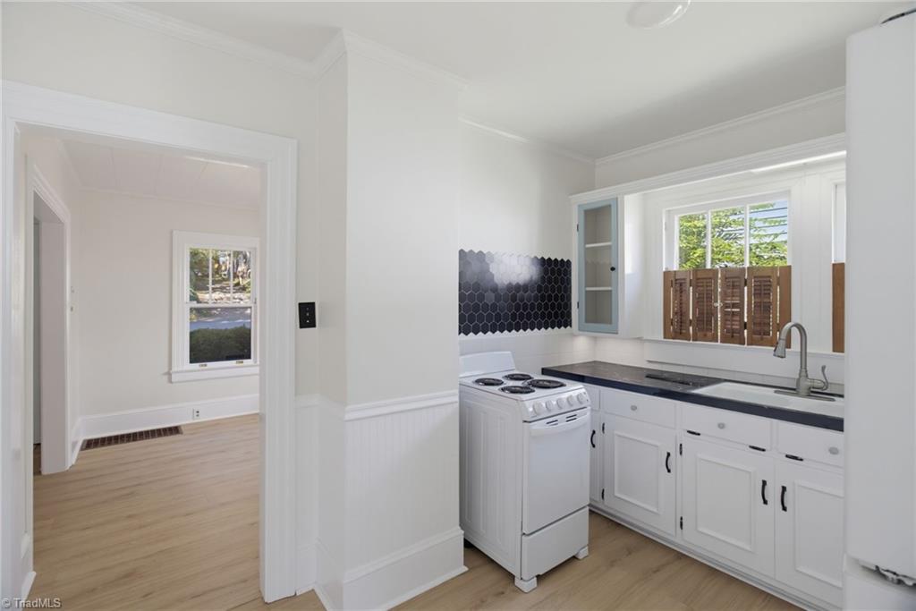 419 S Sunset Drive, Winston-Salem