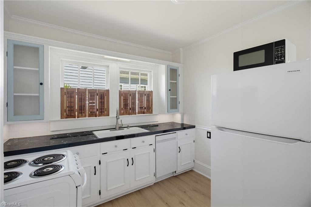 419 S Sunset Drive, Winston-Salem