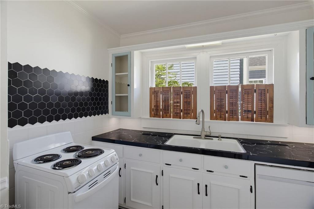 419 S Sunset Drive, Winston-Salem