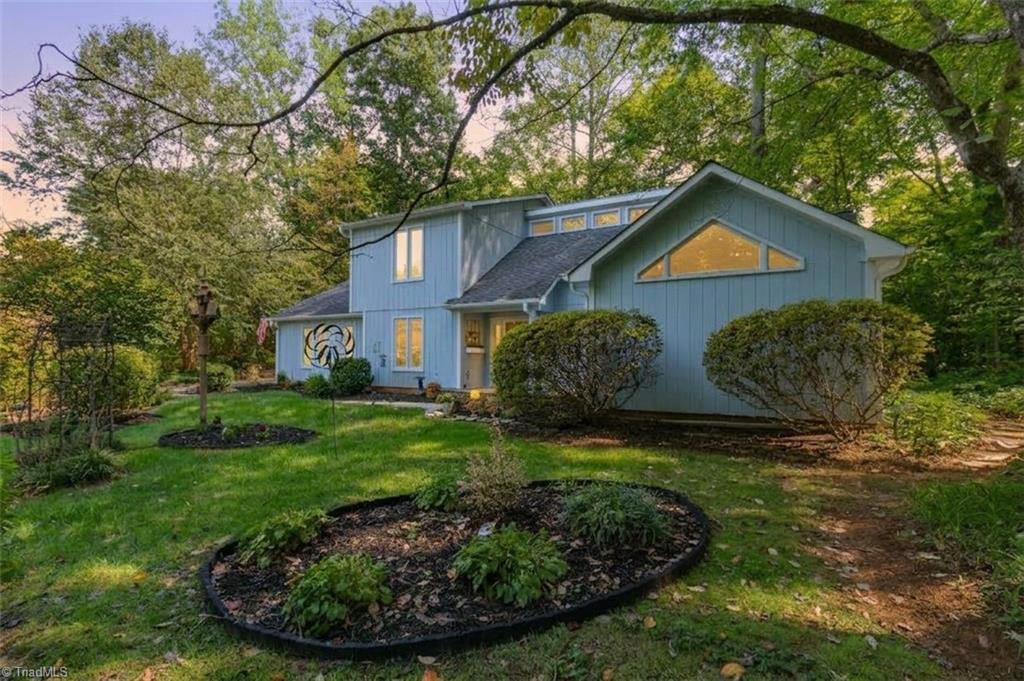 8047 Deverow Court